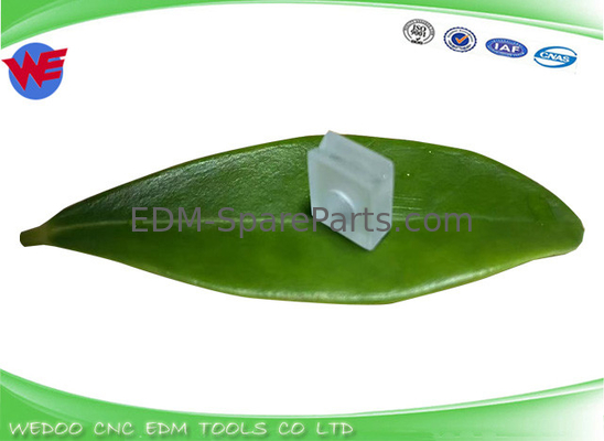 18EC80A702 Makino EDM Parts 9.1*8*4mm V Guide Sapphire Wire Guide V Type