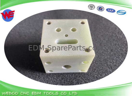 A290-8101-X509 Upper Isolator Plate Fanuc EDM Parts A-C Series 40*40*34 GUIDE BASE