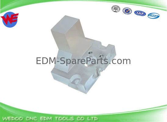A290-8119-Z783 Fanuc EDM Acrylic Cylinder Base  CYLINDER BASE  42*43*29.6MM