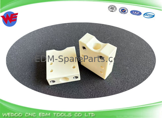 3085759 118616B 1218540 Sodick Spare Parts Ceramic Isolator Plate 57.5x50x20T