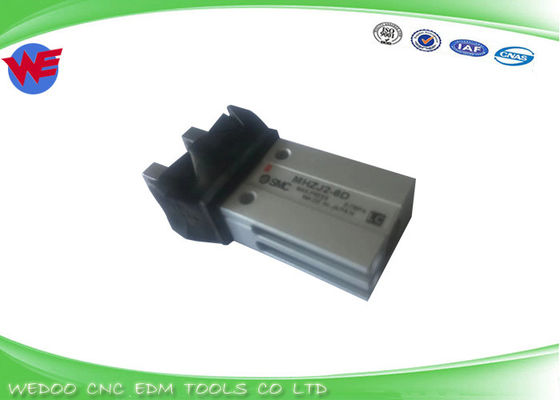 Fanuc CYLINDER Gripper Complete A290-8112-V607/STD MHZJ2-6D PNEUMATIC CILYNDE