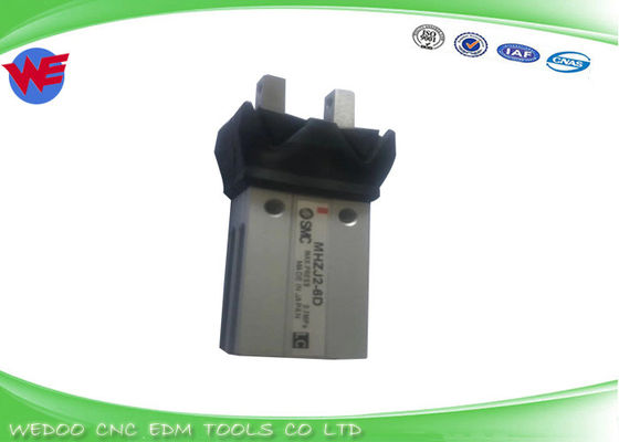 Fanuc CYLINDER Gripper Complete A290-8112-V607/STD MHZJ2-6D PNEUMATIC CILYNDE